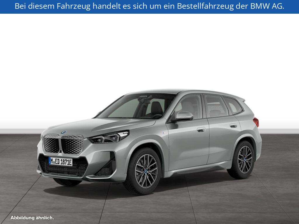 BMW iX1 xDrive30