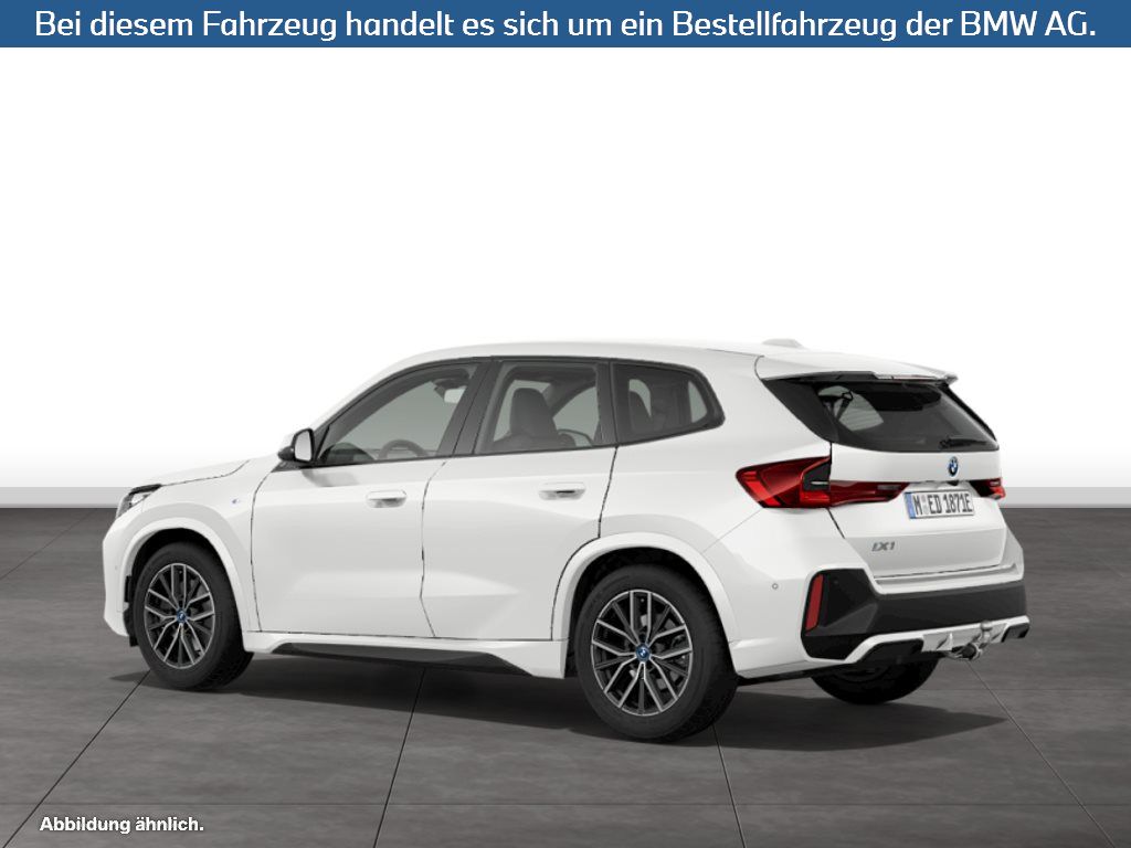 Fahrzeugabbildung BMW iX1 xDrive30