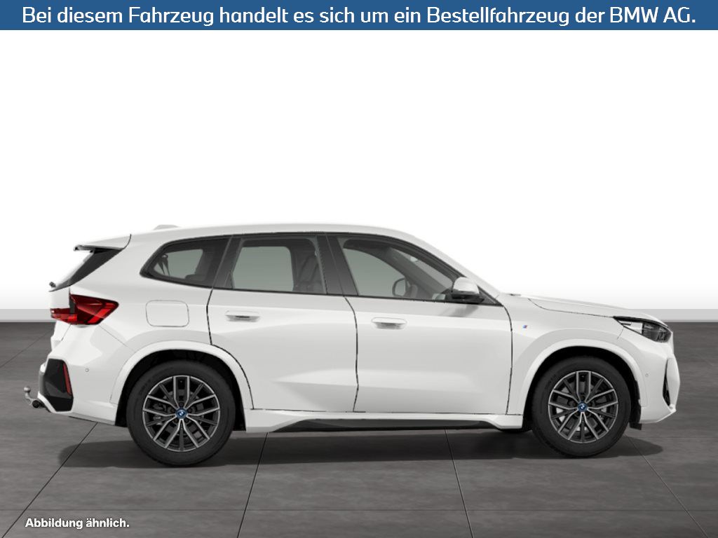 Fahrzeugabbildung BMW iX1 xDrive30