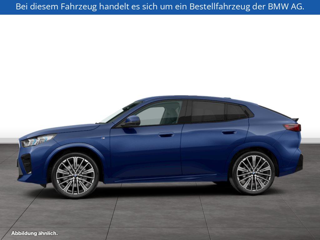 Fahrzeugabbildung BMW X2 sDrive20i