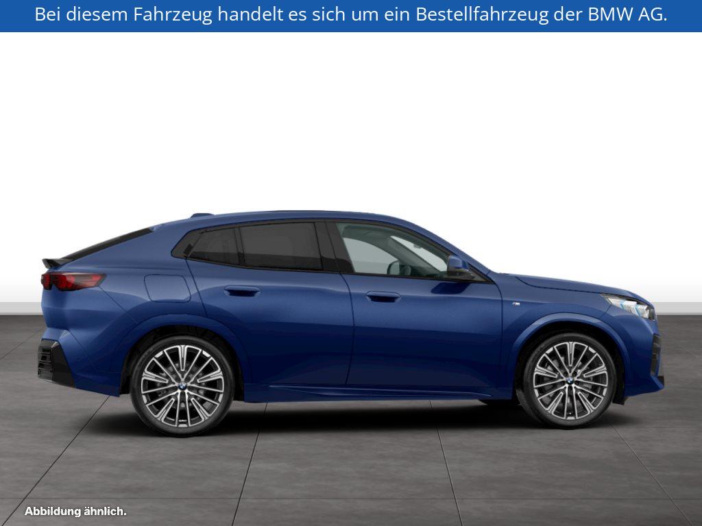 Fahrzeugabbildung BMW X2 sDrive20i