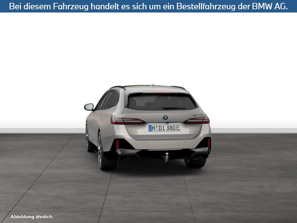 Fahrzeugabbildung BMW i5 eDrive40 Touring