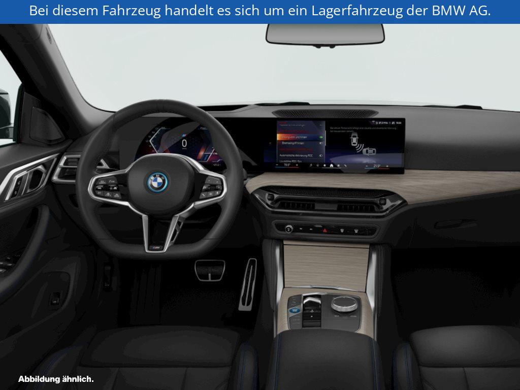 Fahrzeugabbildung BMW i4 xDrive40 Gran Coupé