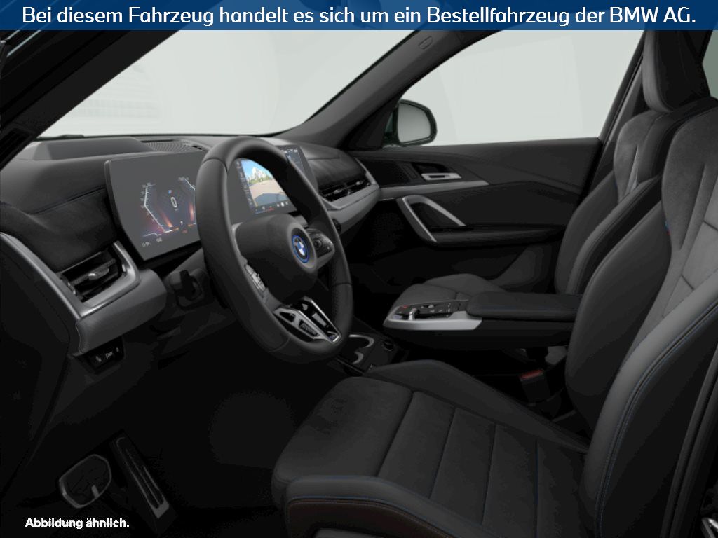 Fahrzeugabbildung BMW iX1 xDrive30