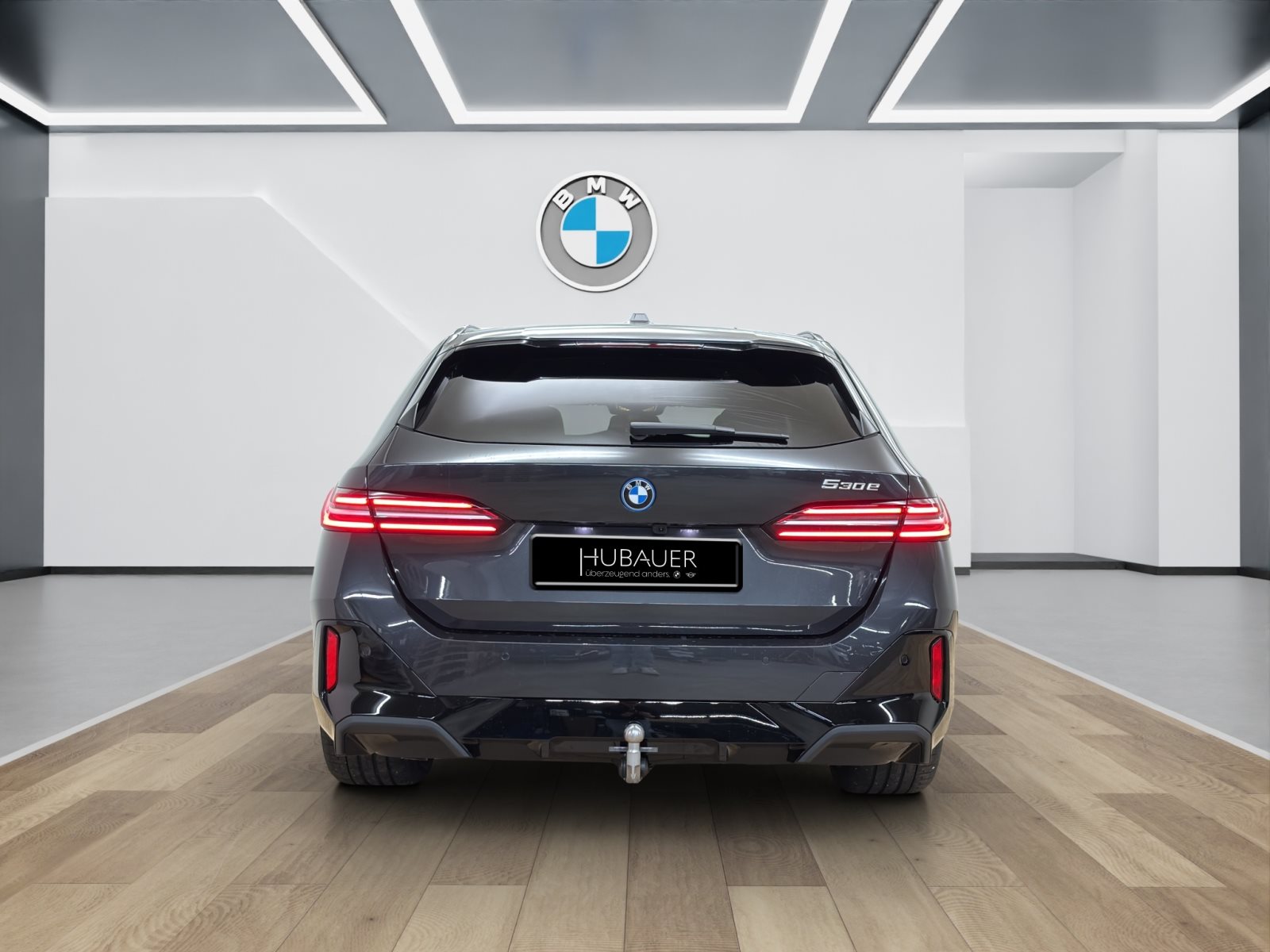 Fahrzeugabbildung BMW 530e Touring [M Sport, AHK, ACC, RFK, h&k Sound]