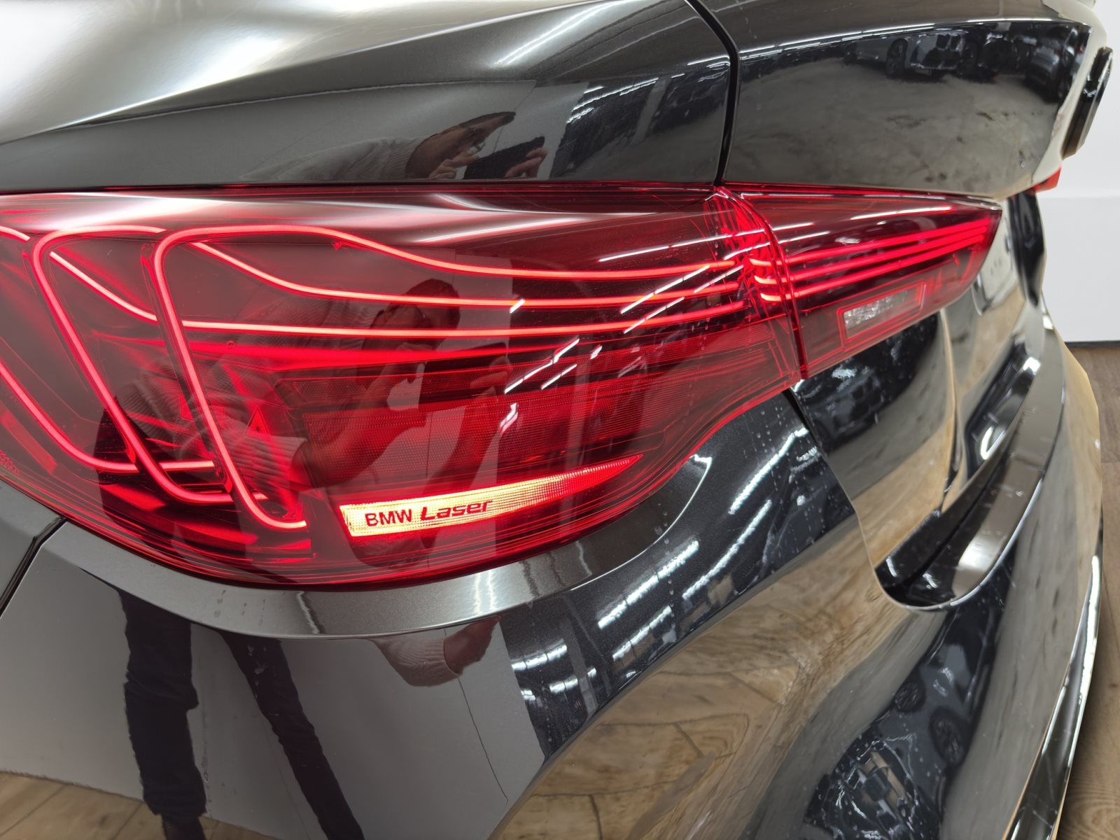 Fahrzeugabbildung BMW M4 Competition Coupé xDrive [HUD, ACC, h&k Sound]