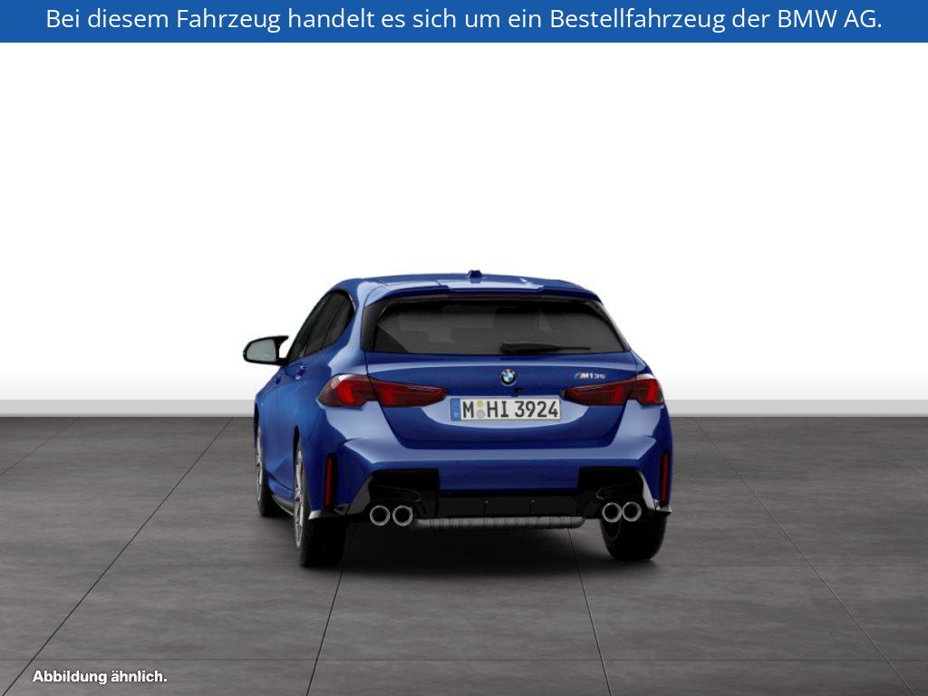 Fahrzeugabbildung BMW M135 xDrive