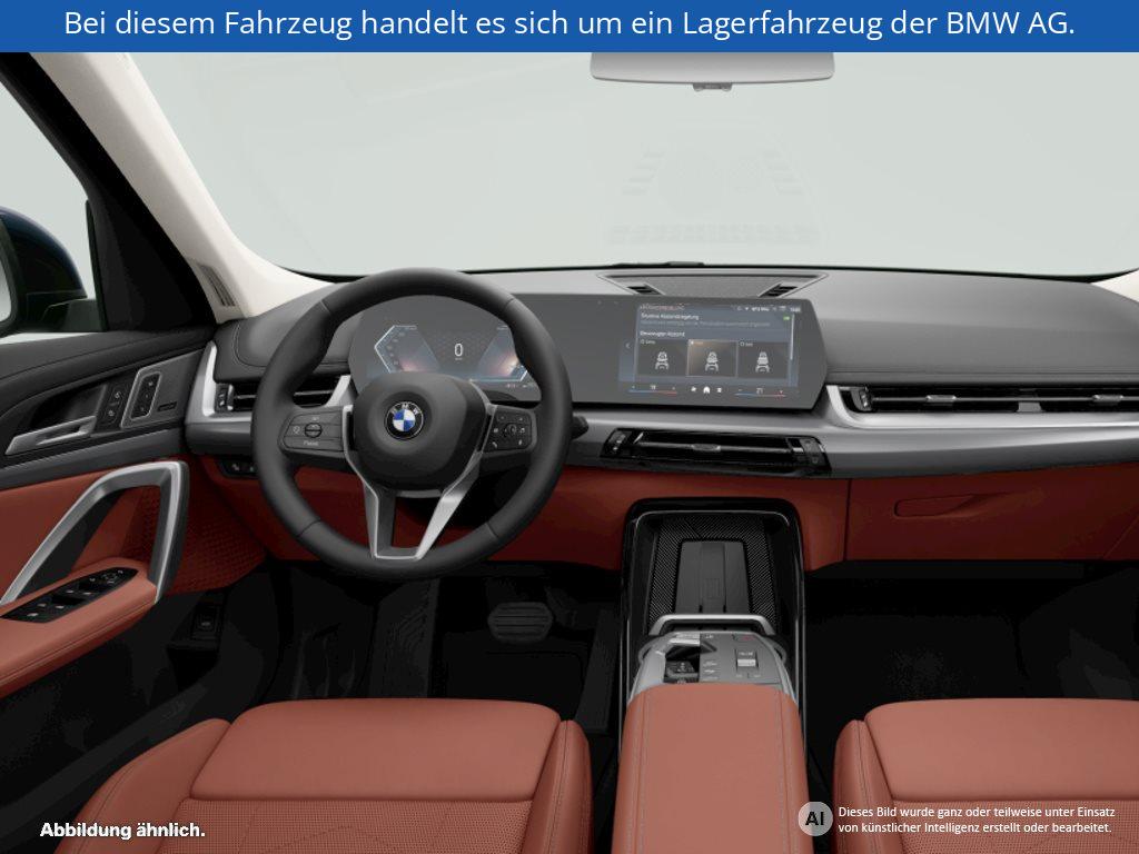 Fahrzeugabbildung BMW X1 sDrive20i