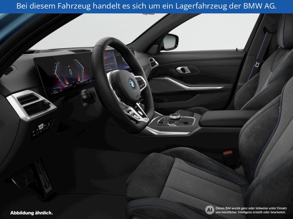 Fahrzeugabbildung BMW 330e Touring