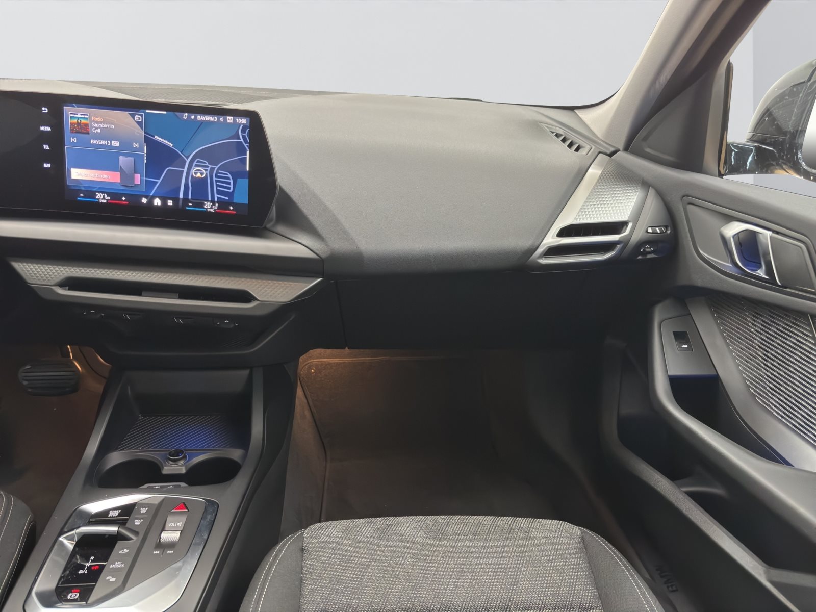 Fahrzeugabbildung BMW 120 [M Sport, Navi, 18 LMR, RFK, SHZ, LED]