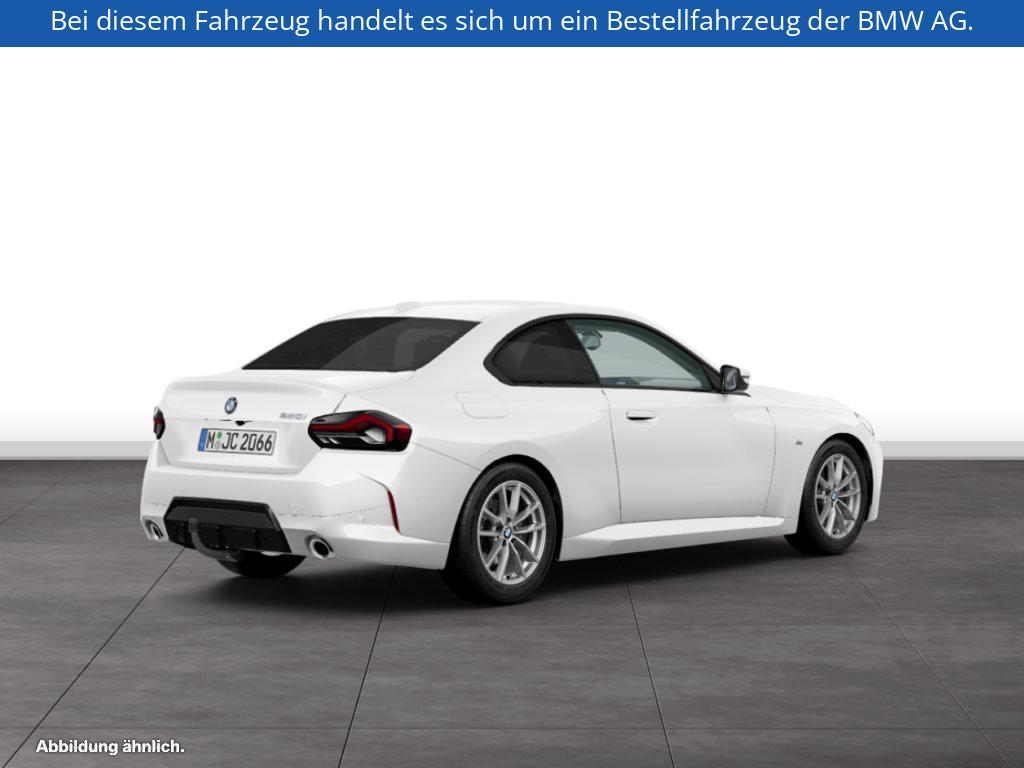 Fahrzeugabbildung BMW 220i Coupé