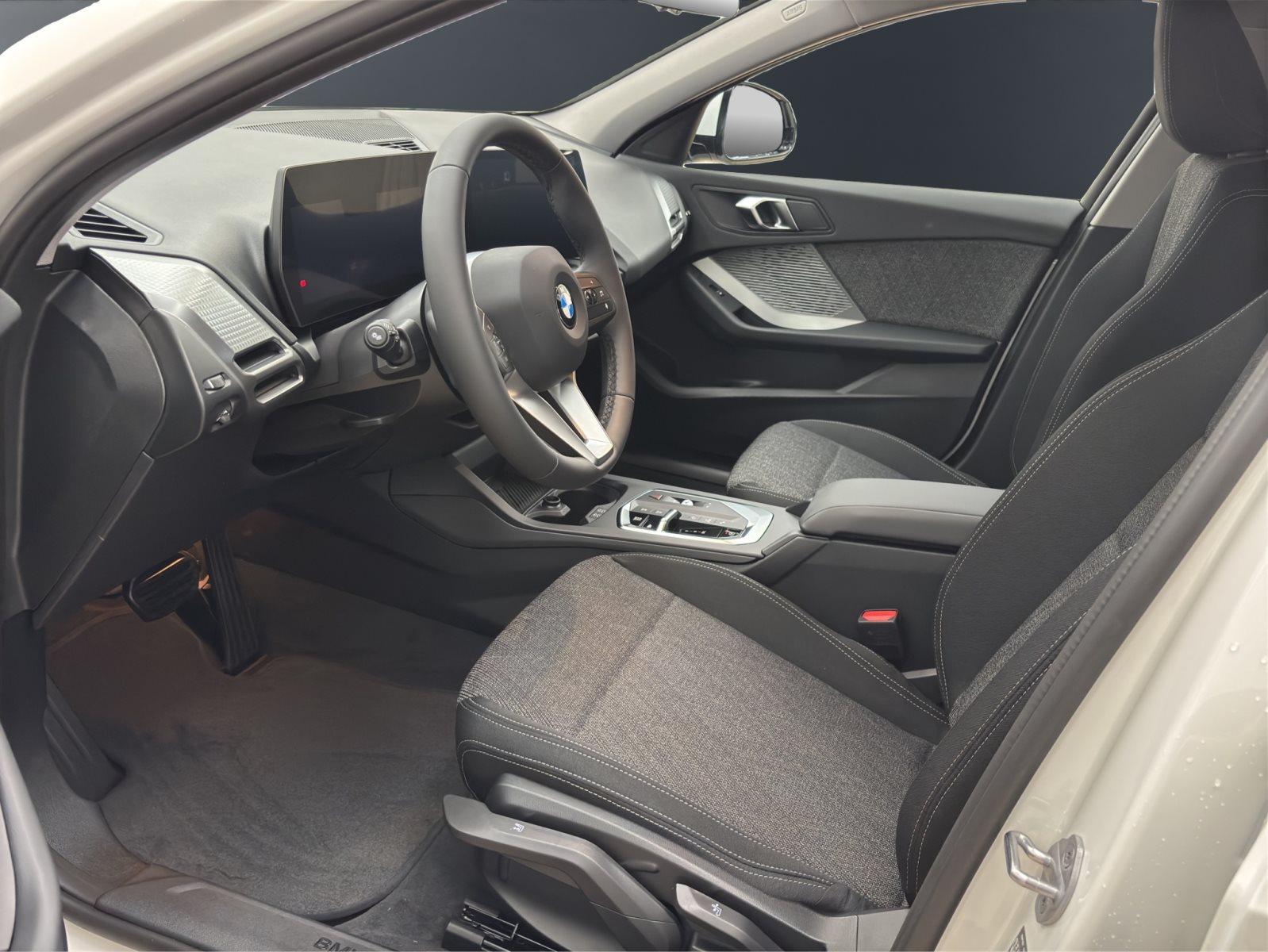 Fahrzeugabbildung BMW 120 [M Sport, Navi, 18 LMR, RFK, SHZ, LED] DAB