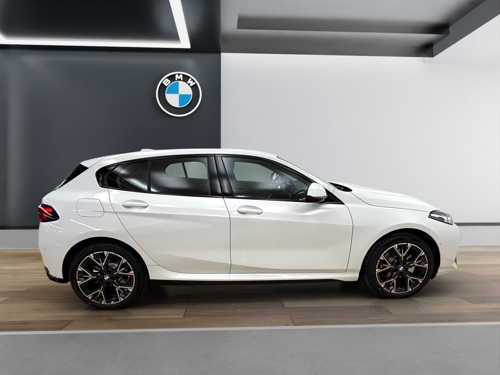 Fahrzeugabbildung BMW 120 [M Sport, Navi, 18 LMR, RFK, SHZ, LED] DAB