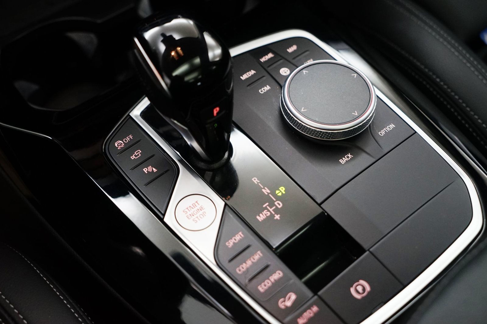 Fahrzeugabbildung BMW X3 xDrive20d [Live Cockpit+, Laser, HeadUp, LRH]
