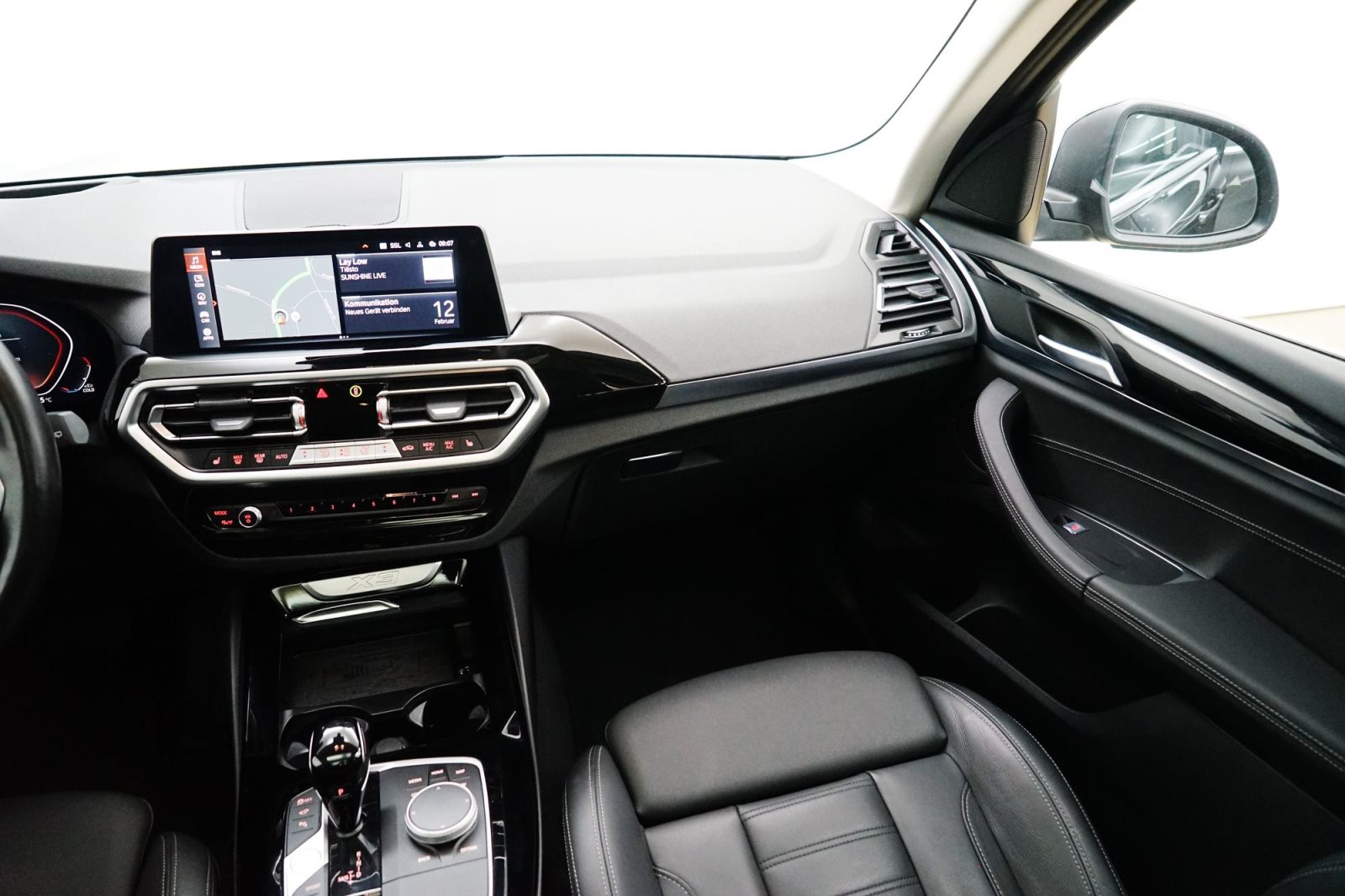 Fahrzeugabbildung BMW X3 xDrive20d [Live Cockpit+, Laser, HeadUp, LRH]