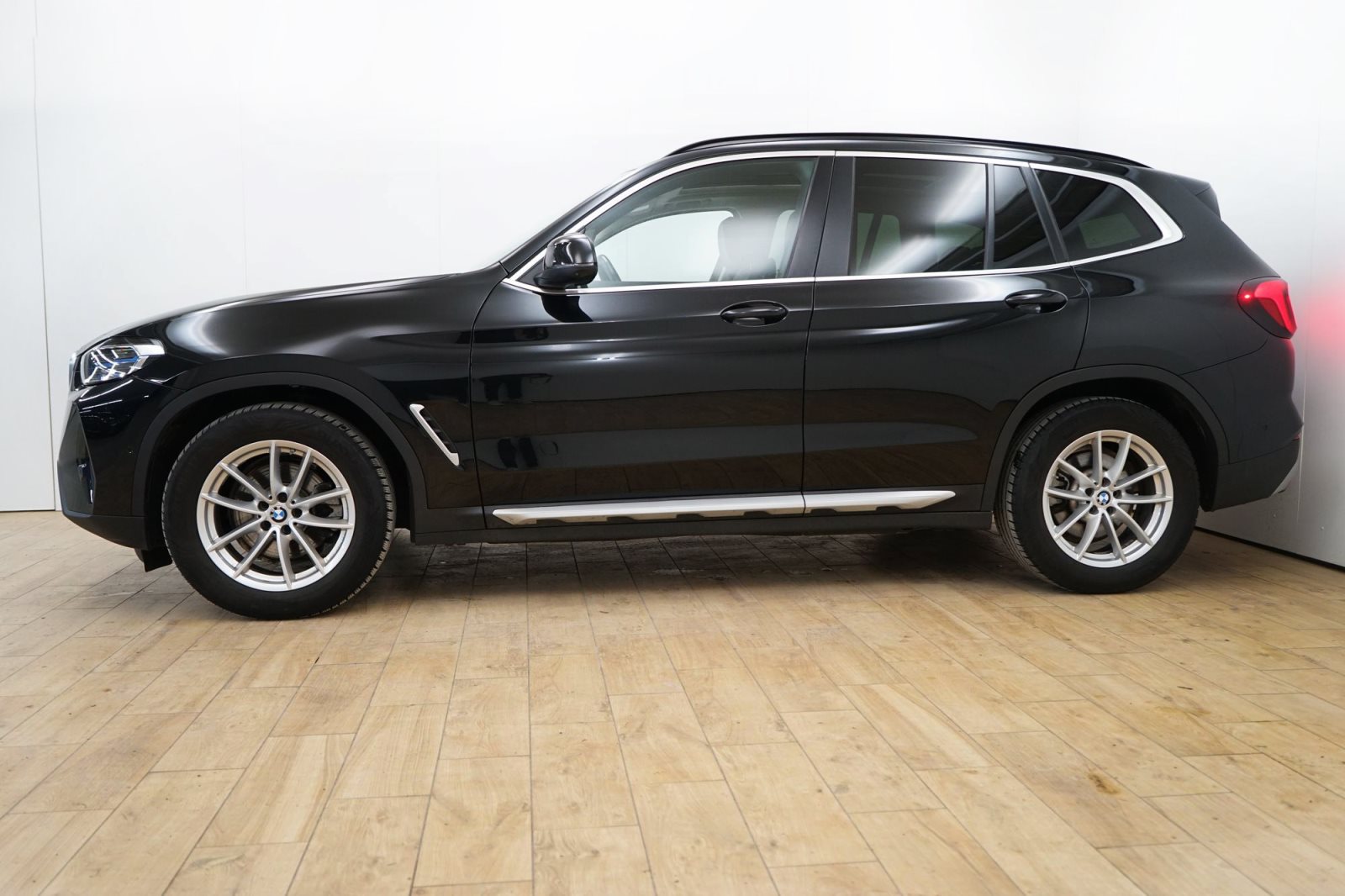Fahrzeugabbildung BMW X3 xDrive20d [Live Cockpit+, Laser, HeadUp, LRH]