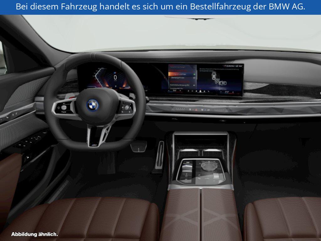 Fahrzeugabbildung BMW 750e xDrive Limousine