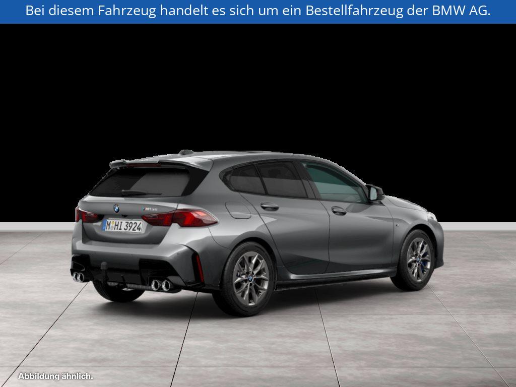 Fahrzeugabbildung BMW M135 xDrive