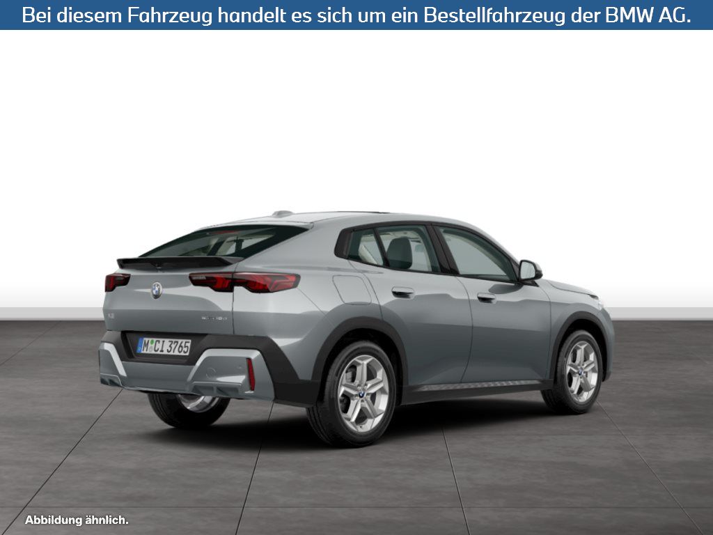 Fahrzeugabbildung BMW X2 sDrive18d
