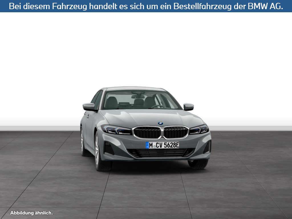 Fahrzeugabbildung BMW 330e Limousine