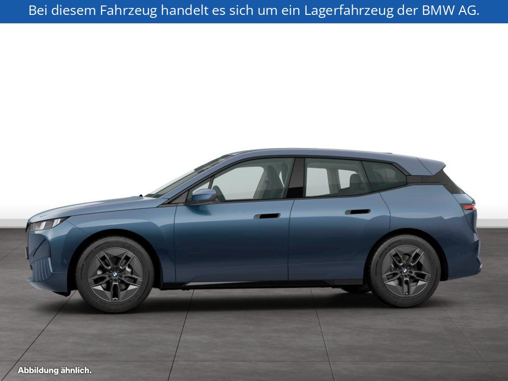 Fahrzeugabbildung BMW iX xDrive45