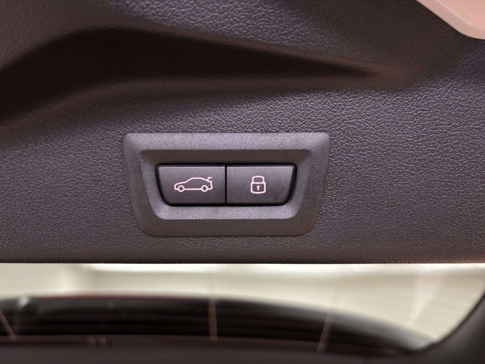 Fahrzeugabbildung BMW X5 xDrive50e [M Sport Pro, HUD, AHK, ACC, 22 LMR]