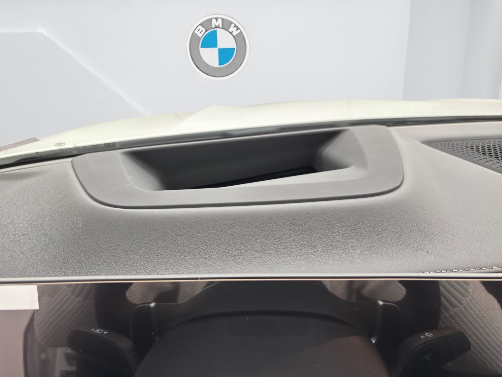 Fahrzeugabbildung BMW X5 xDrive50e [M Sport Pro, HUD, AHK, ACC, 22 LMR]