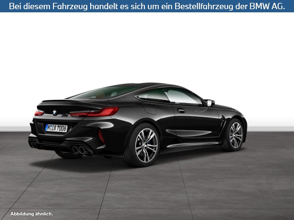 Fahrzeugabbildung BMW M8 Coupé