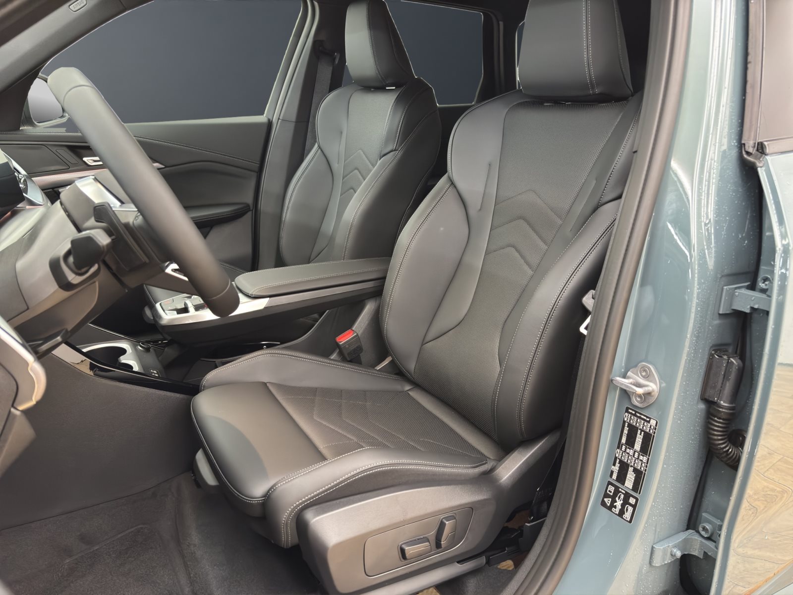 Fahrzeugabbildung BMW X1 xDrive23i [M Sport, HUD, AHK, ACC, RFK, 19 LMR]