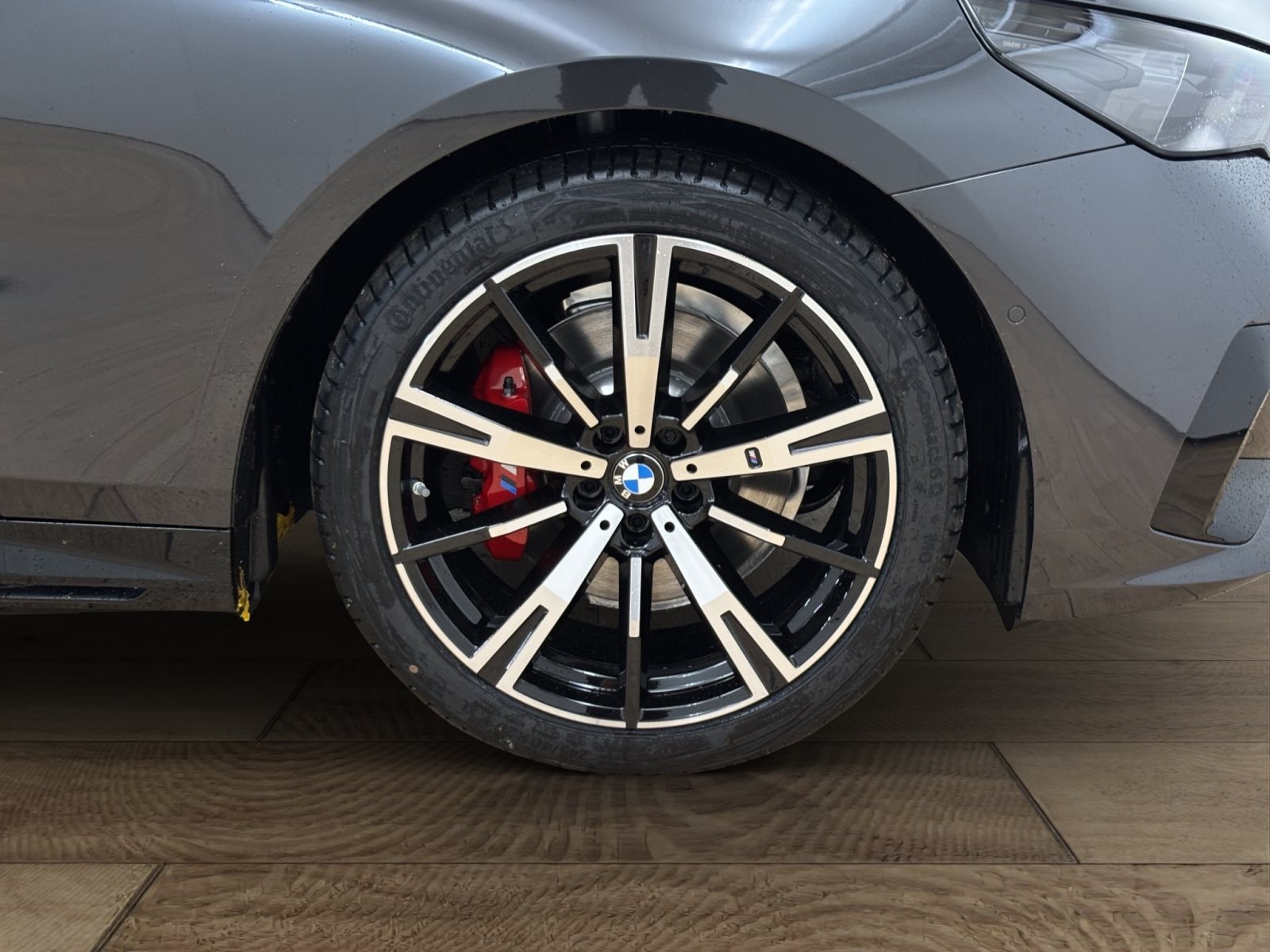 Fahrzeugabbildung BMW 520d Touring [M Sport Pro, AHK, ACC, h&k Sound]