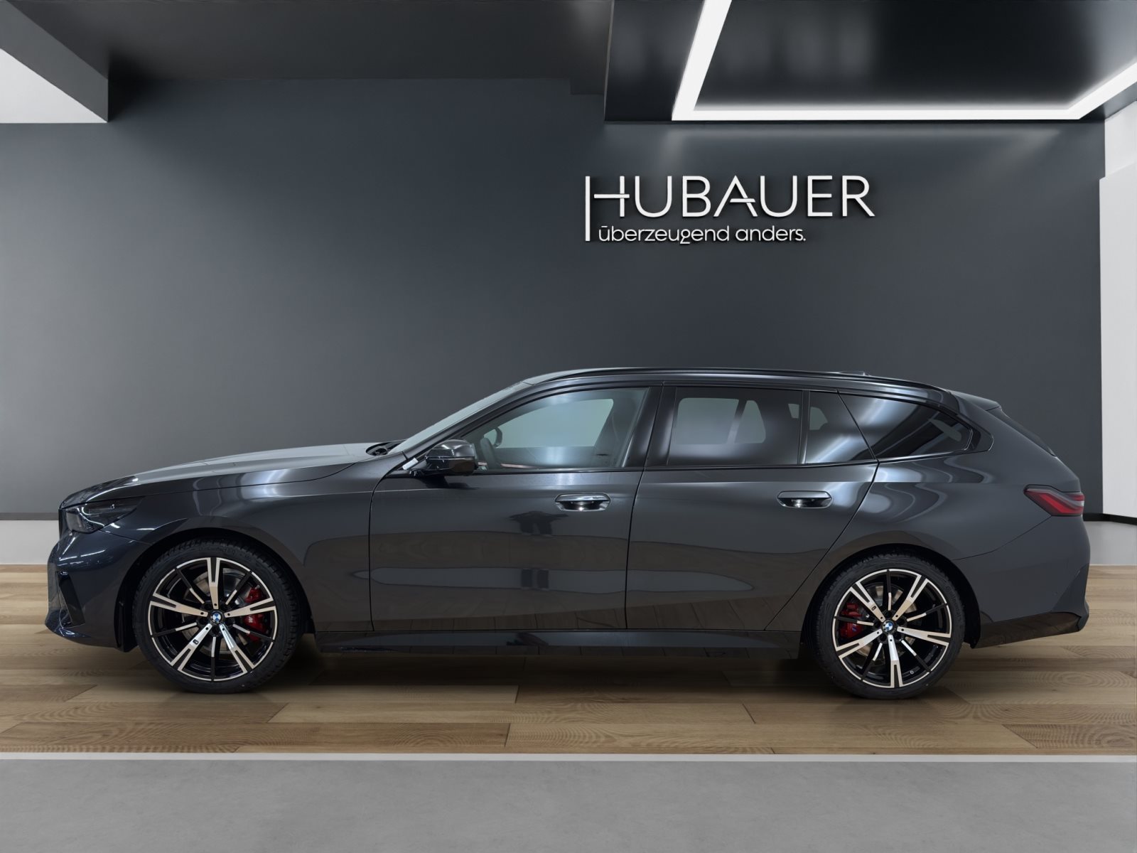 Fahrzeugabbildung BMW 520d Touring [M Sport Pro, AHK, ACC, h&k Sound]