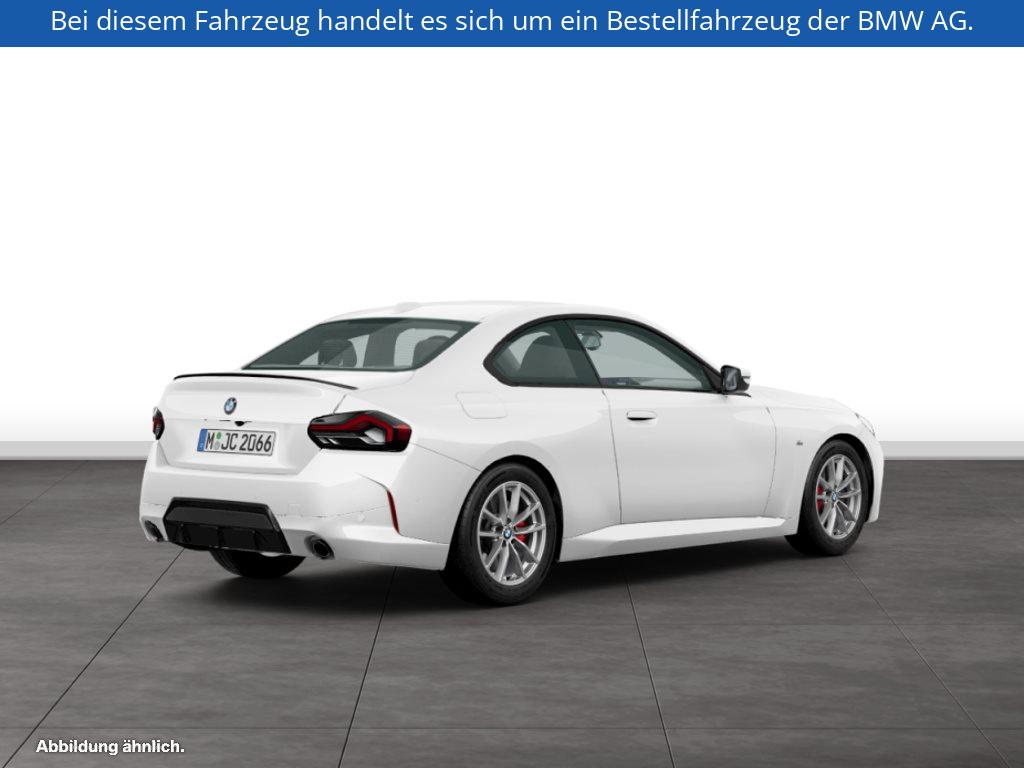 Fahrzeugabbildung BMW 218i Coupé