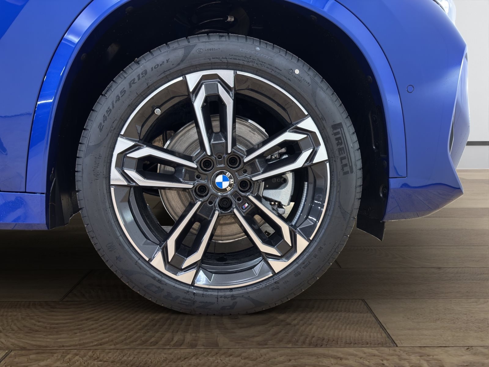 Fahrzeugabbildung BMW X1 sDrive20i [M Sport, HUD, AHK, ACC, Sitze elektr.]