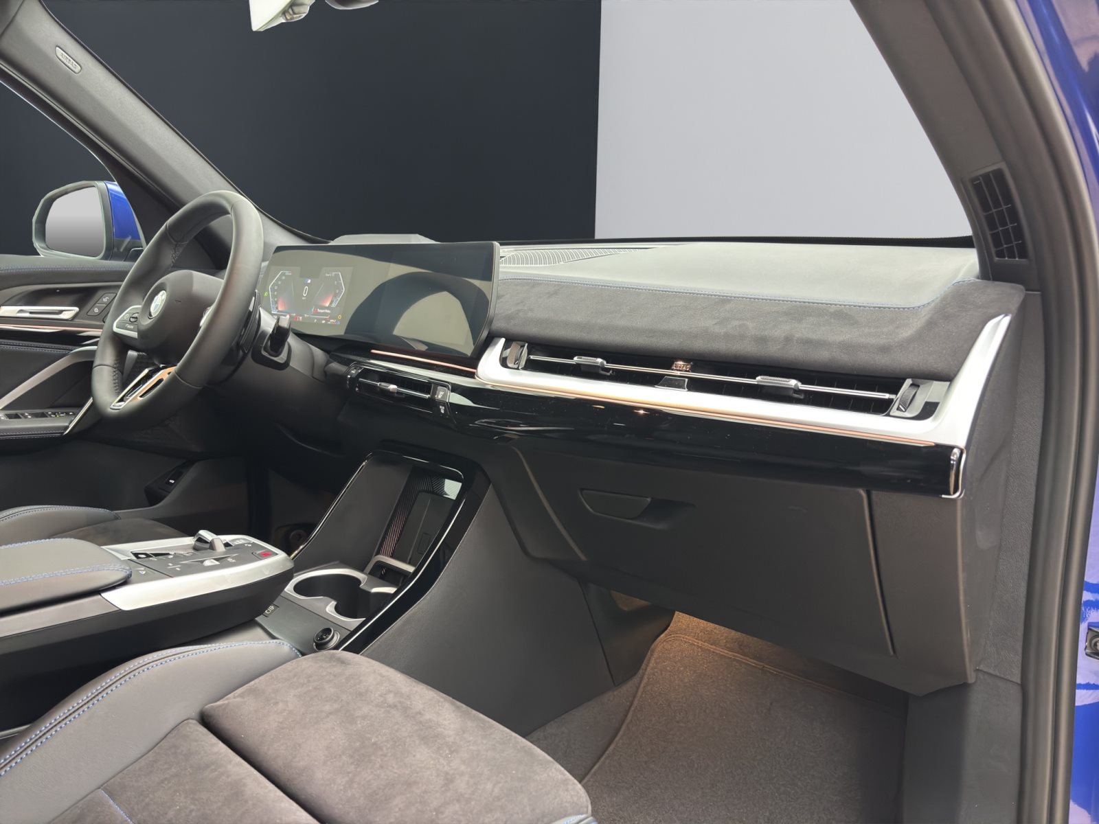 Fahrzeugabbildung BMW X1 sDrive20i [M Sport, HUD, AHK, ACC, Sitze elektr.]