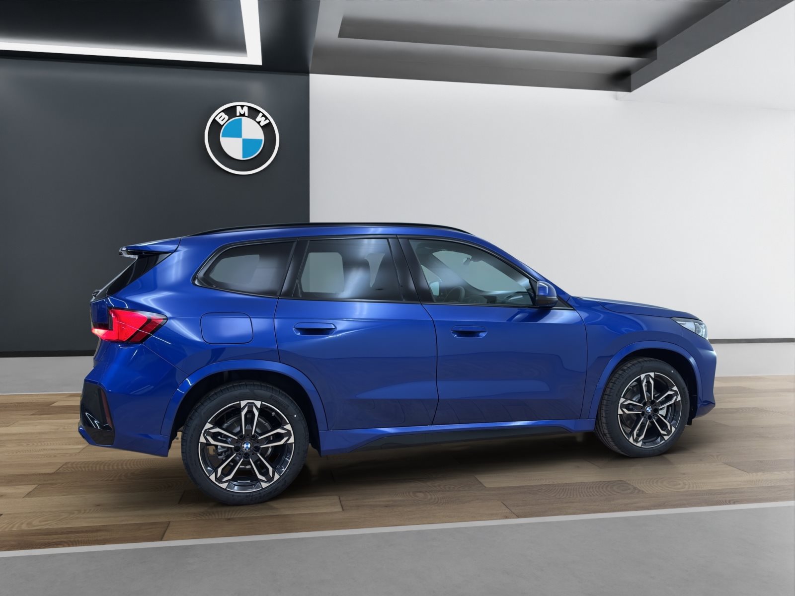 Fahrzeugabbildung BMW X1 sDrive20i [M Sport, HUD, AHK, ACC, Sitze elektr.]