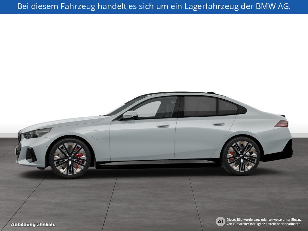 Fahrzeugabbildung BMW 550e xDrive Limousine