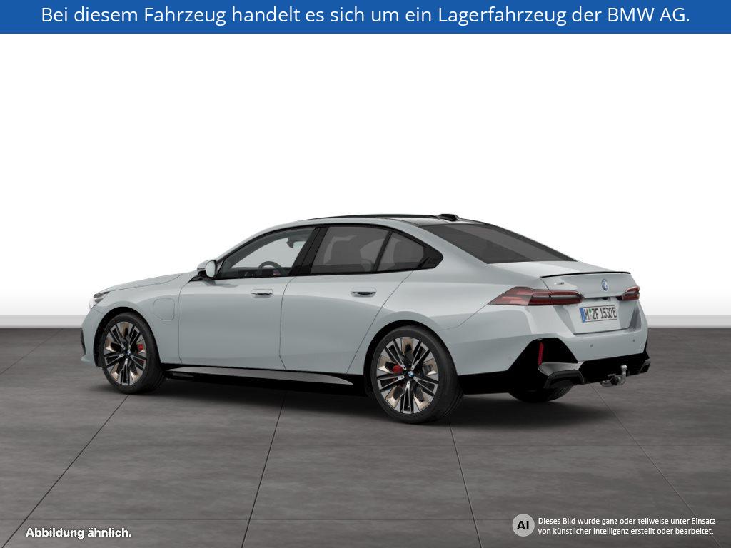 Fahrzeugabbildung BMW 550e xDrive Limousine