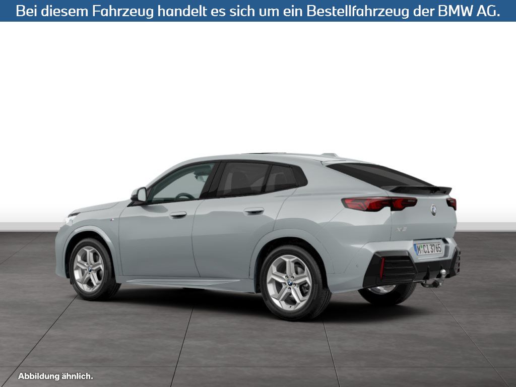 Fahrzeugabbildung BMW X2 sDrive18d