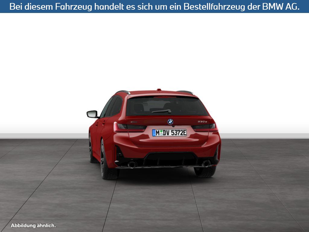 Fahrzeugabbildung BMW 330e xDrive Touring