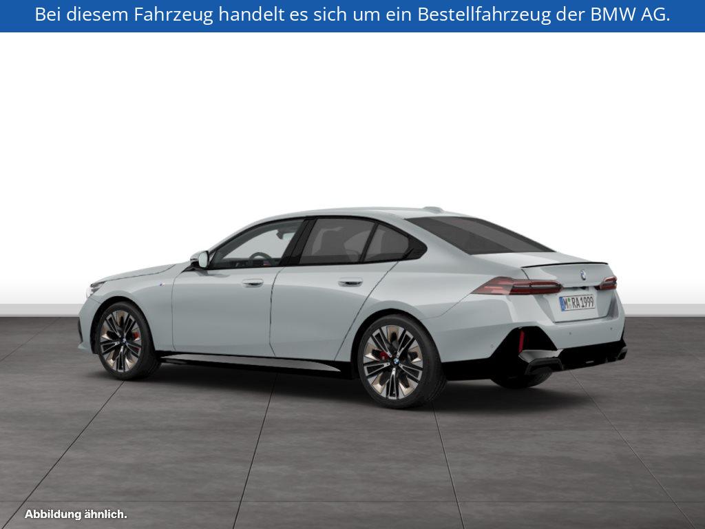 Fahrzeugabbildung BMW 520i Limousine