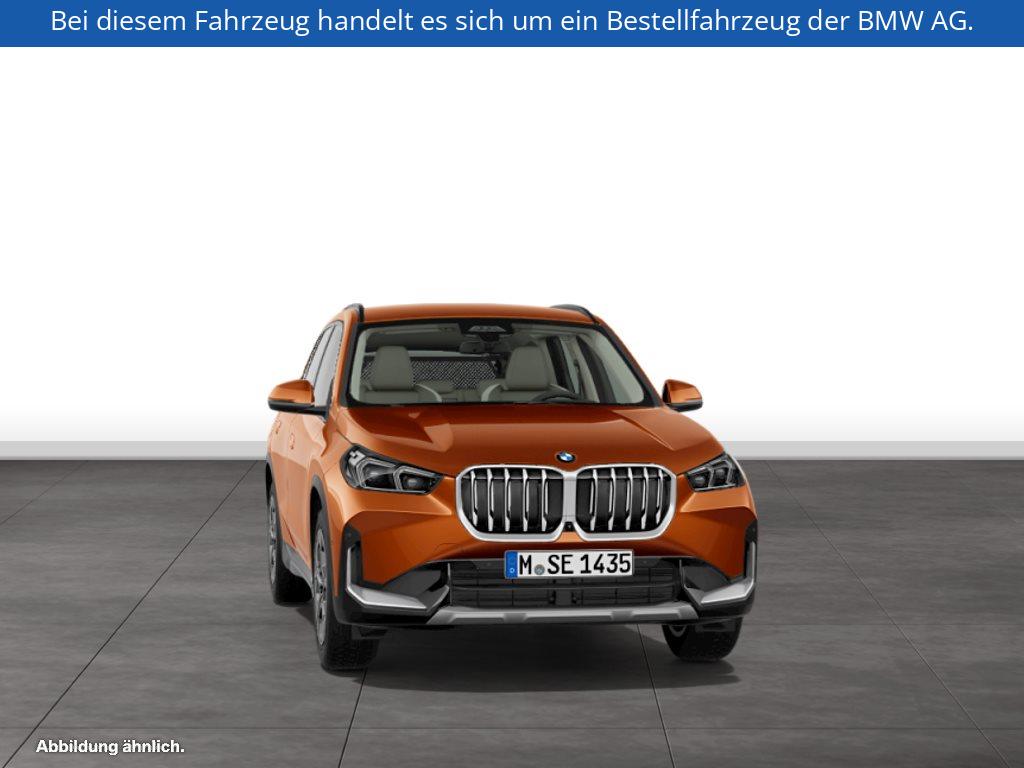 Fahrzeugabbildung BMW X1 sDrive20i