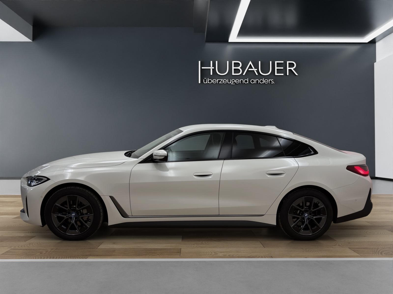 Fahrzeugabbildung BMW i4 eDrive35 Gran Coupé [ACC, RFK, HiFi, SHZ]