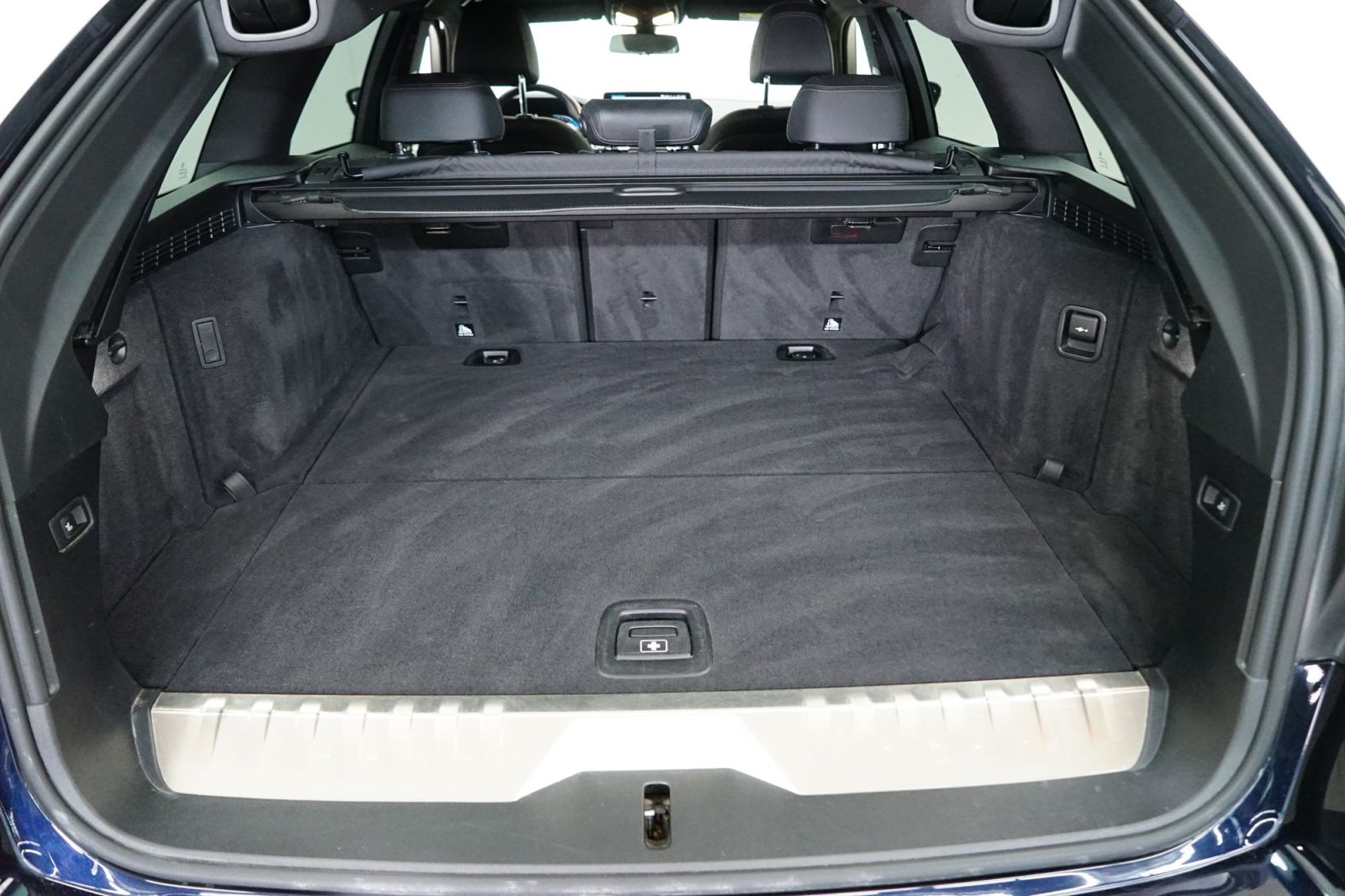 Fahrzeugabbildung BMW 530e Touring [M Sport, LC Prof, Laser, HUD, RFK]