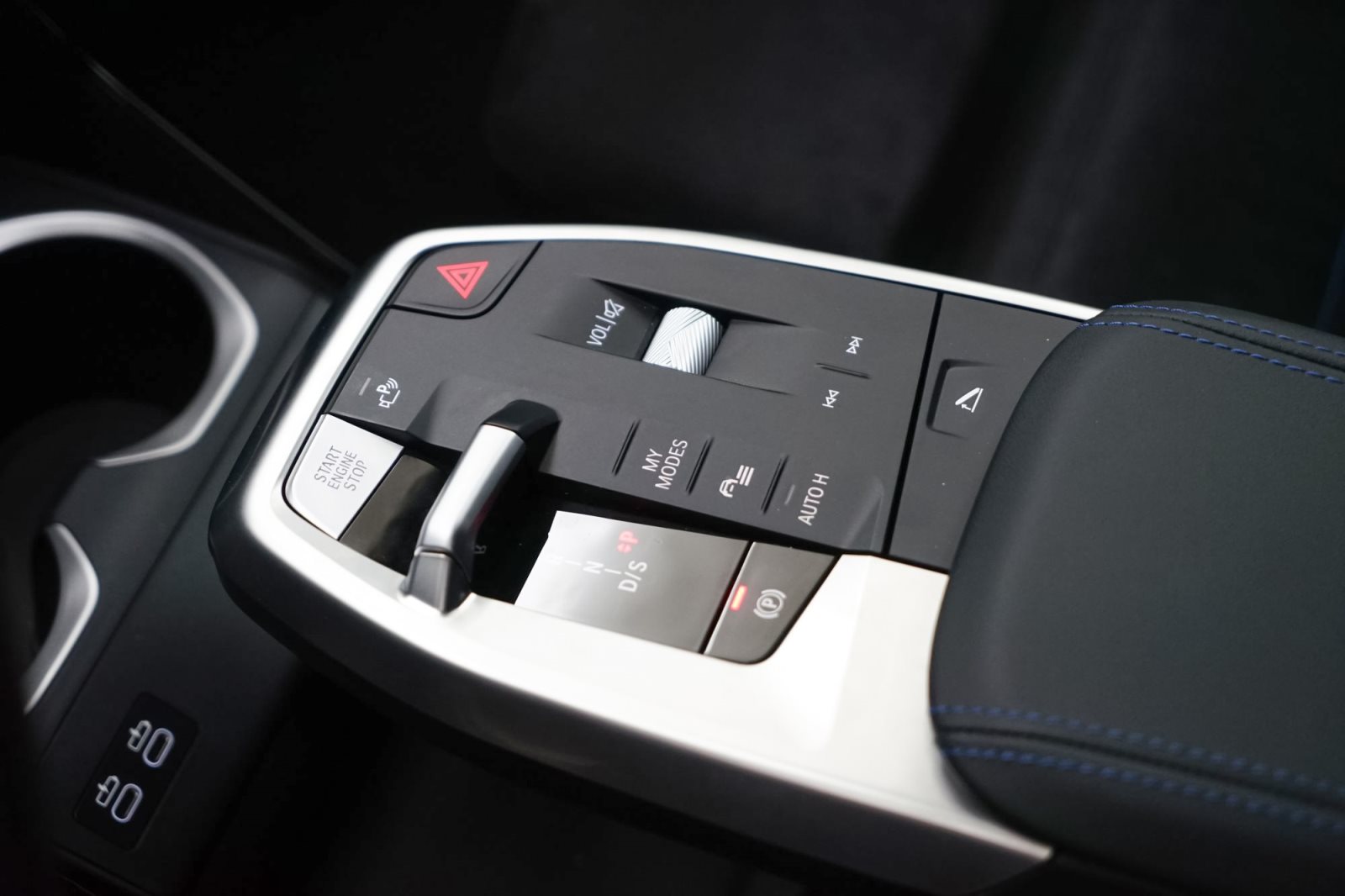 Fahrzeugabbildung BMW X1 M35i xDrive [HUD, ACC, h&k Sound, RFK, 19 LMR]