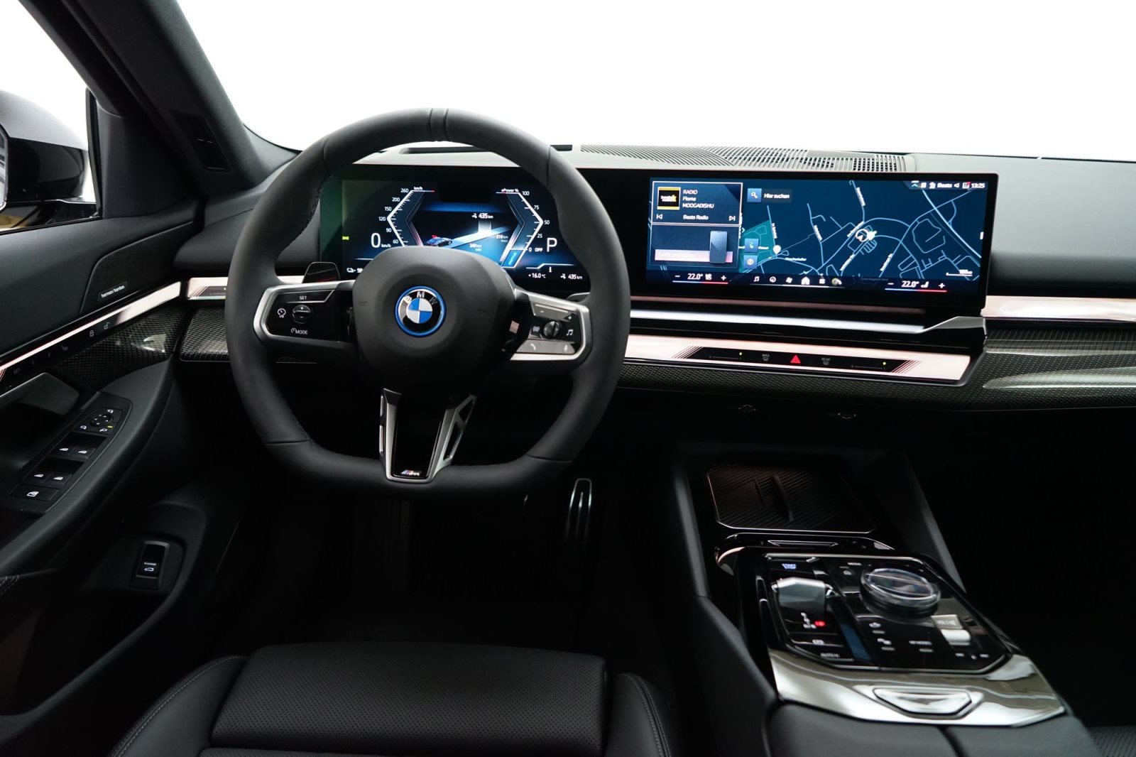 Fahrzeugabbildung BMW i5 xDrive40 Limousine [M Sport, HUD, ACC, GSD]