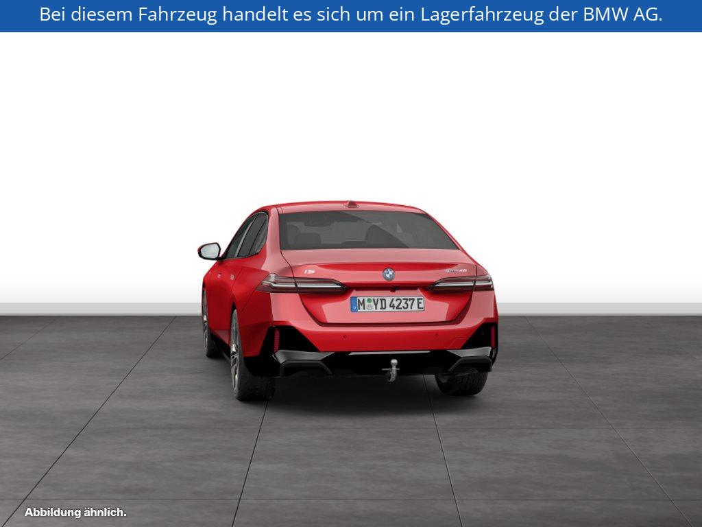 Fahrzeugabbildung BMW i5 eDrive40 Limousine
