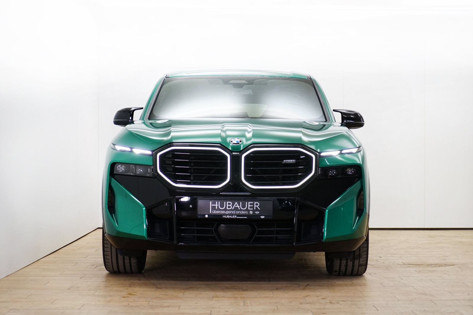 Fahrzeugabbildung BMW XM 50e [LC Prof., DA Prof., HK Sound, AHK, 360°]