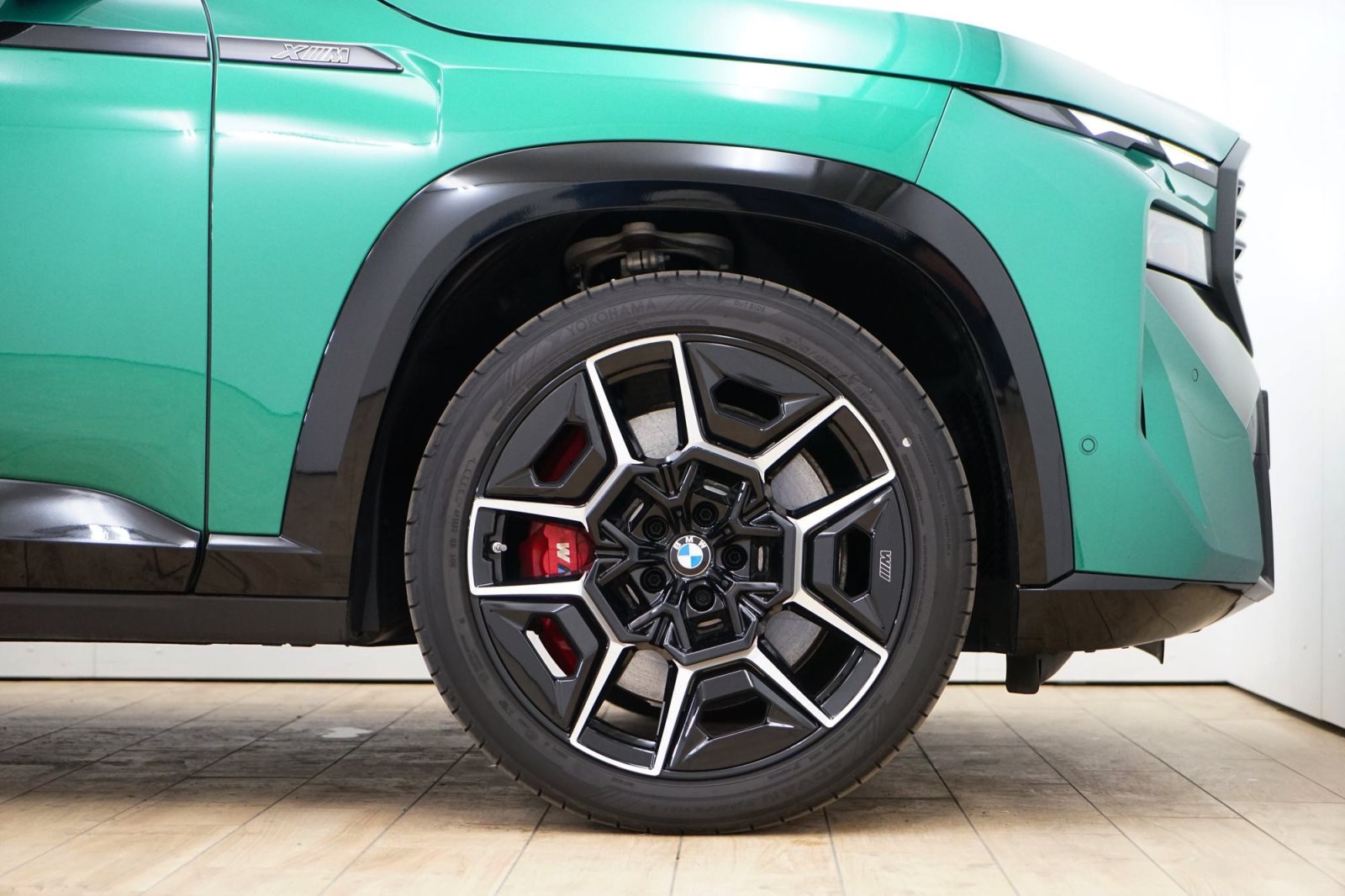 Fahrzeugabbildung BMW XM 50e [LC Prof., DA Prof., HK Sound, AHK, 360°]
