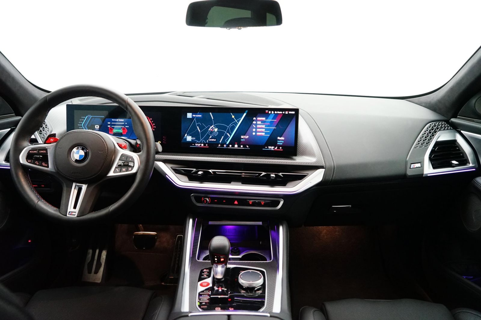 Fahrzeugabbildung BMW XM 50e [LC Prof., DA Prof., HK Sound, AHK, 360°]