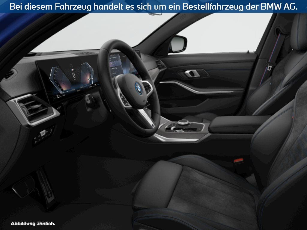 Fahrzeugabbildung BMW 330e xDrive Touring